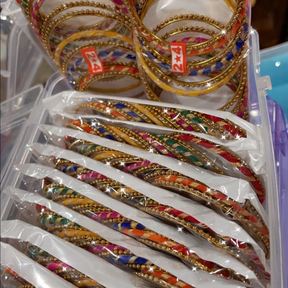 Glass and metal Bangles in stock - Picture 8 of 10